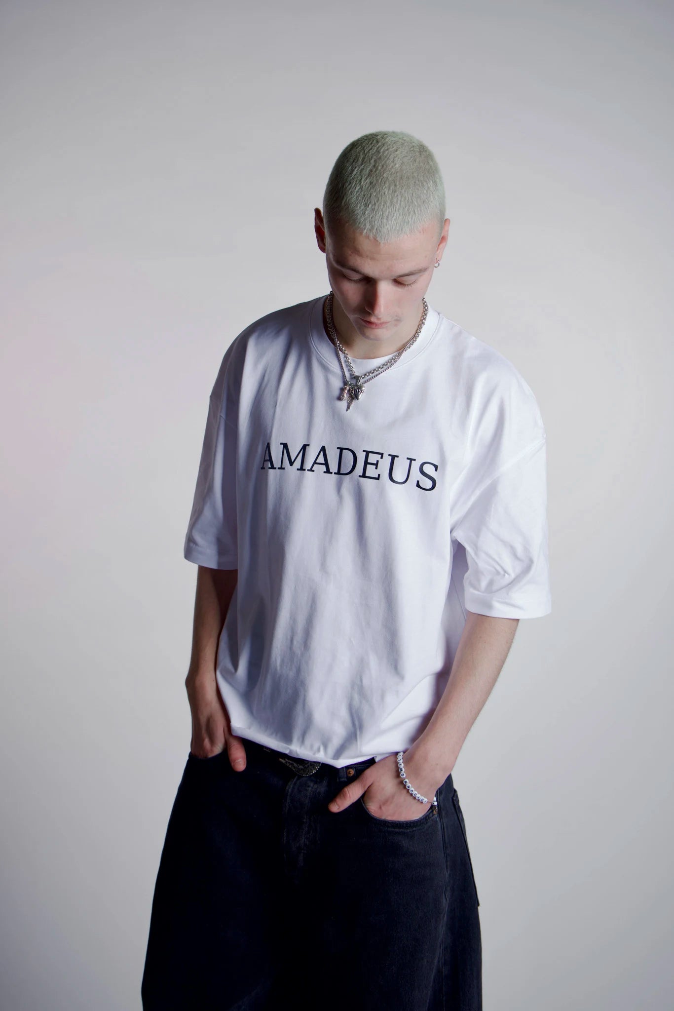 SPLIT FACE HIGH REZ TEE [WHITE]